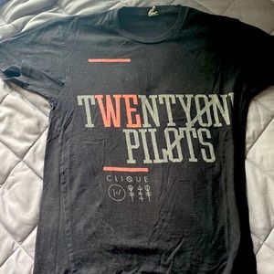 ** 3 for $15 ** Twenty One Pilots Clique tee